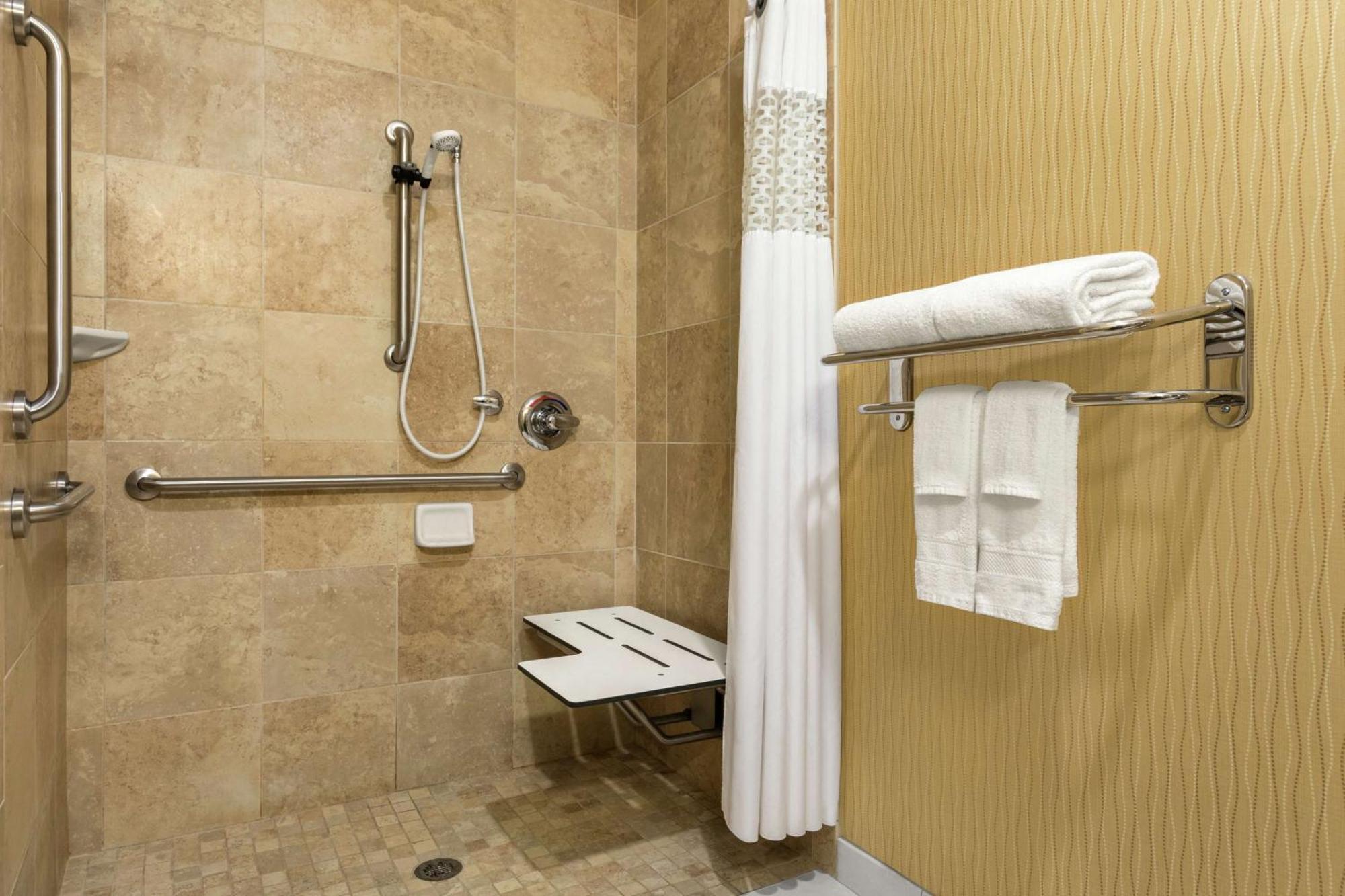 Hampton Inn Akron-Fairlawn Montrose Buitenkant foto