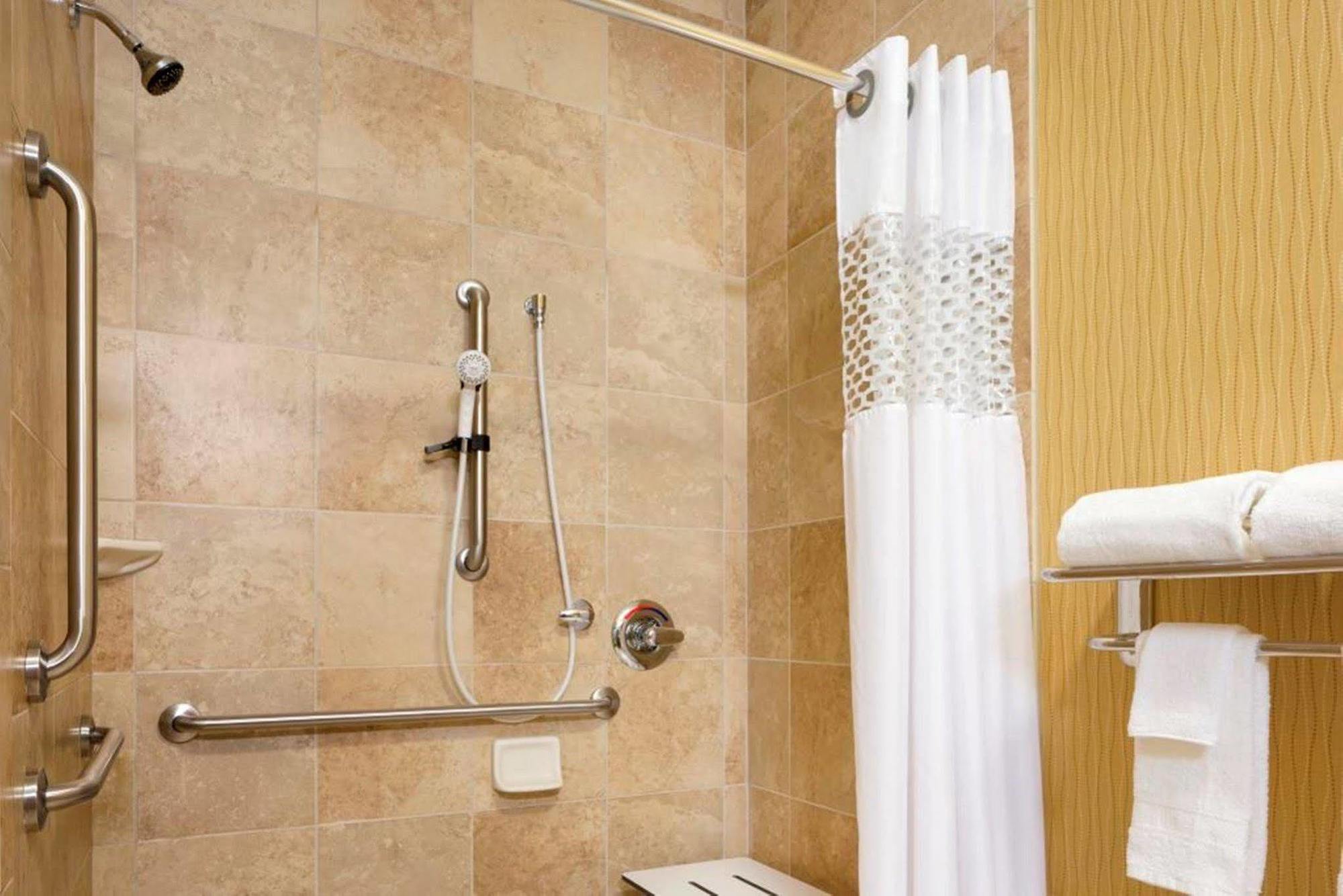 Hampton Inn Akron-Fairlawn Montrose Buitenkant foto